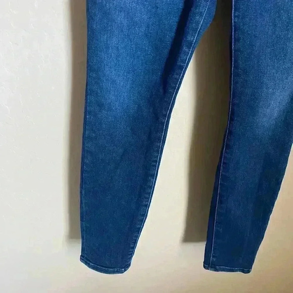 Good American Good Legs Crossover High Waist Ankle Skinny Jeans - Picture 12 of 15